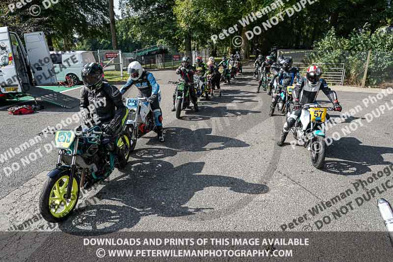 cadwell no limits trackday;cadwell park;cadwell park photographs;cadwell trackday photographs;enduro digital images;event digital images;eventdigitalimages;no limits trackdays;peter wileman photography;racing digital images;trackday digital images;trackday photos